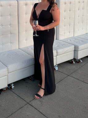 Floor length & low-cut Black Tie/Formal event or wedding guest/bridesmaid dress